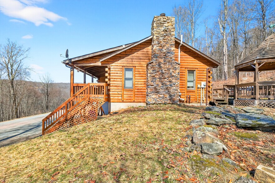 More Photos Of 79 Whitleigh Rd, Equinunk Lodge Meeting Hall For Sale
