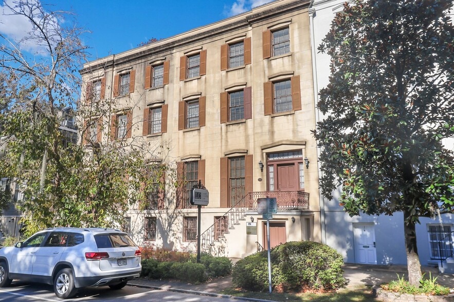 More Photos Of 120-124 W Liberty St, Savannah Office Residential For Sale