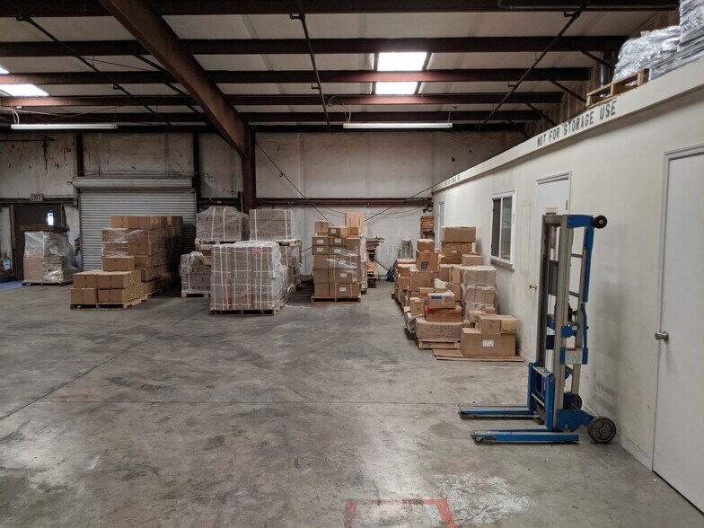 More Photos Of 25 S Stockton St, Lodi Warehouse For Sale