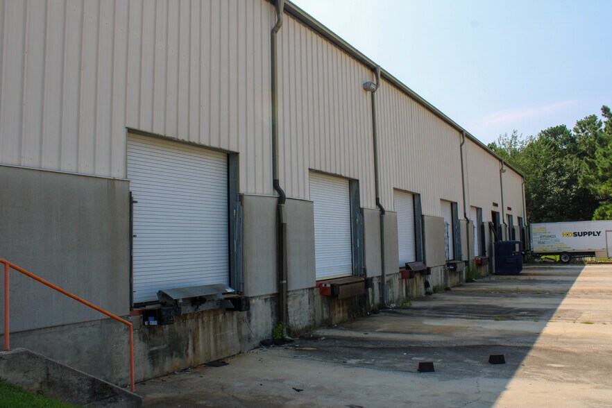 More Photos Of 1140 Jordan Rd, Huntsville Flex For Lease