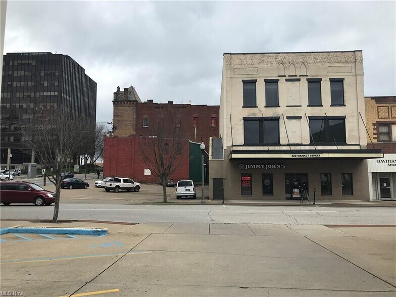 More Photos Of 422 Market St, Parkersburg Office For Sale