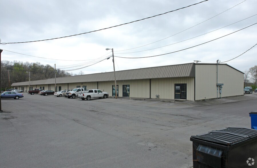 More Photos Of 3660-3668 Central Pike, Hermitage Light Manufacturing For Lease