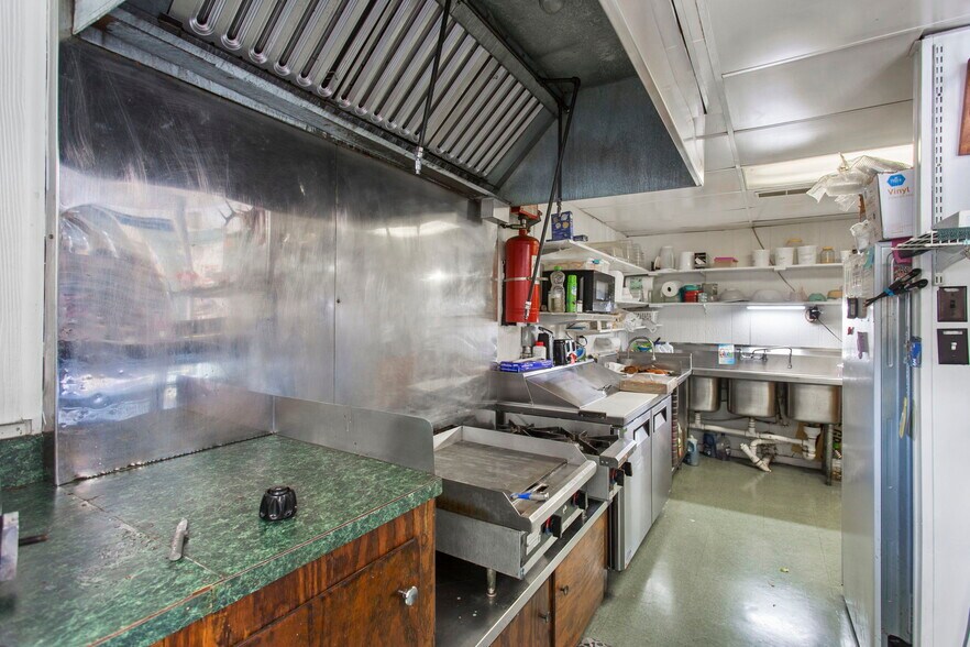 More Photos Of 6547 Potomac River Rd, Monterey Service Station For Sale