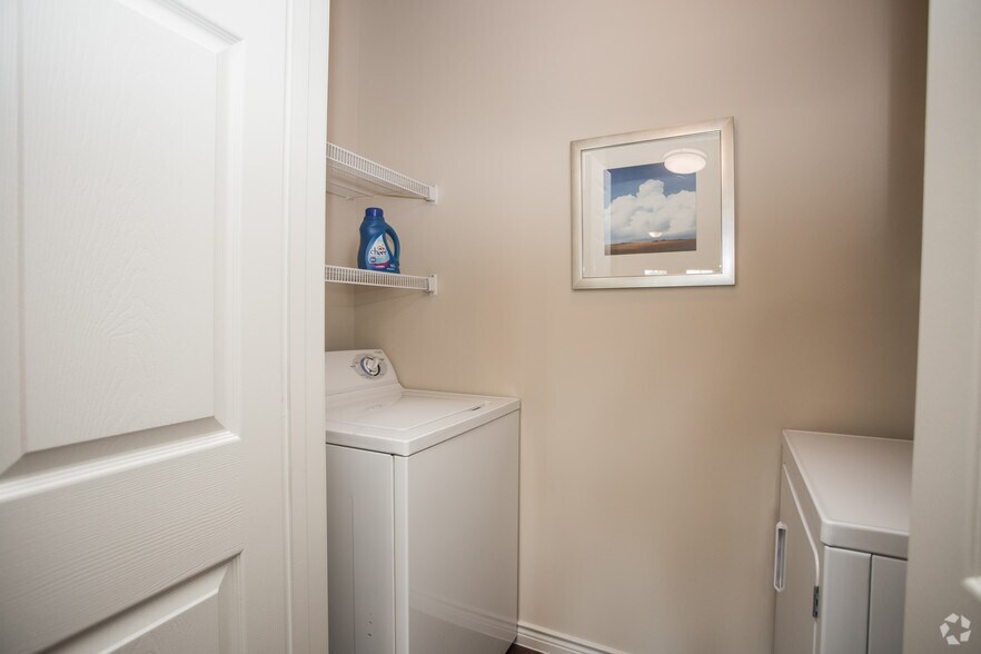 More Photos Of Mooreview Pky @ Loudoun County Pky, Ashburn Unknown For Lease