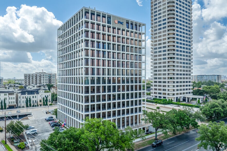 More Photos Of 2001 Kirby Dr, Houston Office For Lease