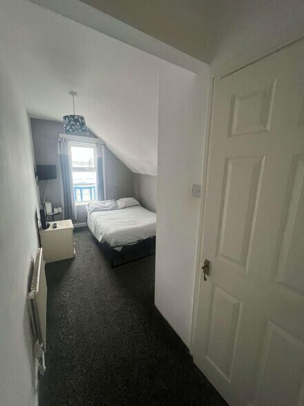 More Photos Of 12 St Chads Rd, Blackpool Hotel For Sale