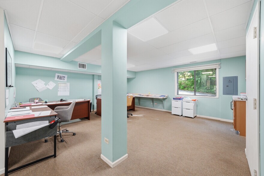 More Photos Of 8265 S Archer Ave, Willow Springs Medical For Sale