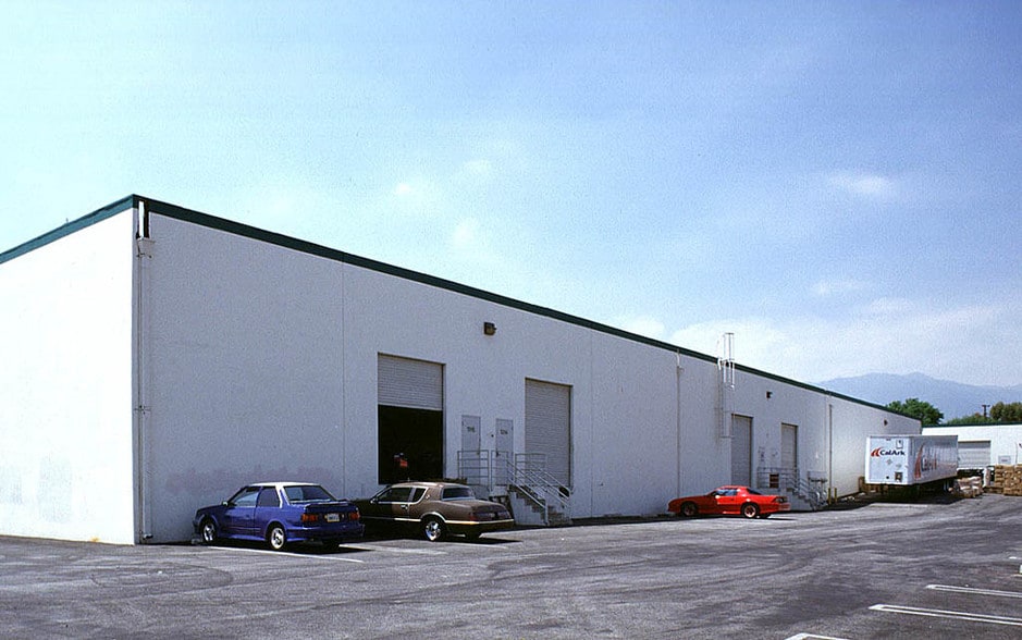 More Photos Of 1308-1316 W 9th St, Upland Warehouse For Lease