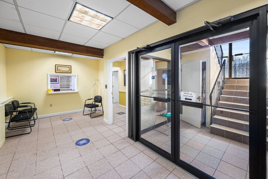 More Photos Of 1399 Washington St, Hanover Office For Sale