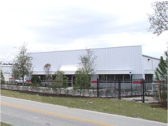 More Photos Of 495 S Shell Rd, Debary Warehouse For Lease