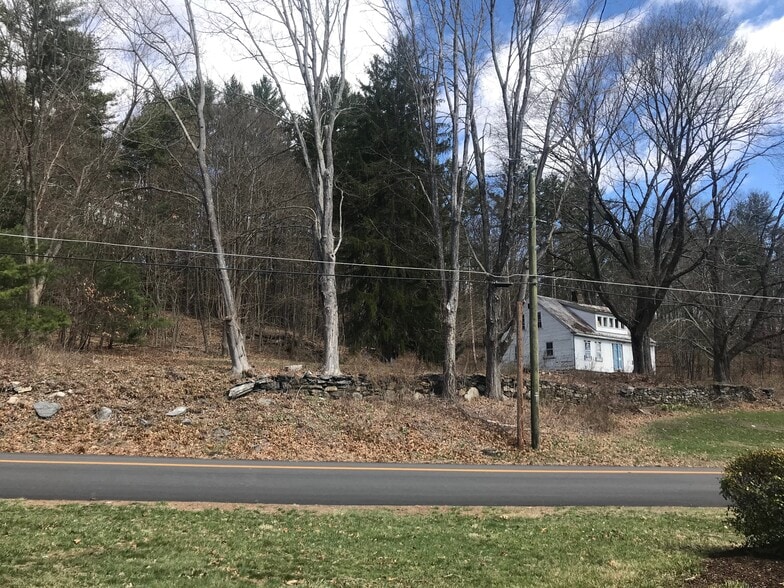 More Photos Of 39 Depot Rd, Coventry Land For Sale