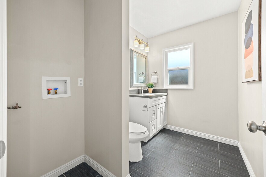 More Photos Of 1227 E Grovecenter St, West Covina Specialty For Sale