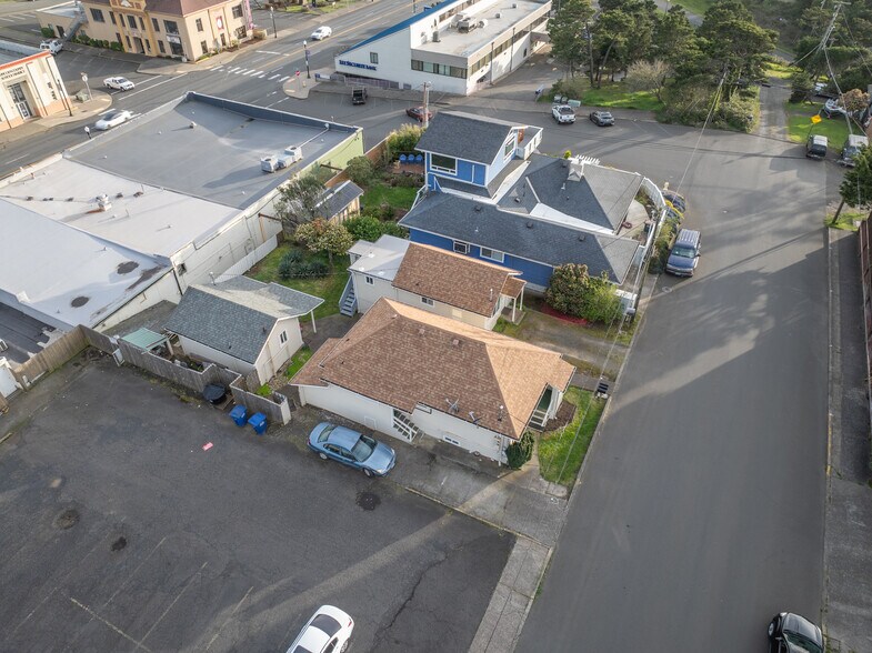 More Photos Of 443 SW 7th St, Newport Apartments For Sale