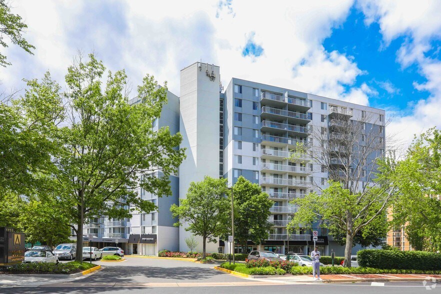 More Photos Of 1350 Beverly Rd, McLean Apartments For Lease