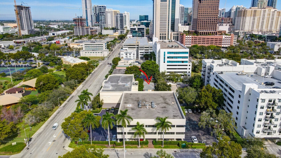 More Photos Of 8 SE 8th St, Fort Lauderdale Office For Sale
