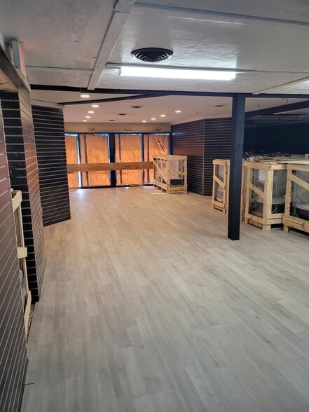 More Photos Of 10744 Jefferson Ave, Newport News Storefront Retail Office For Sale