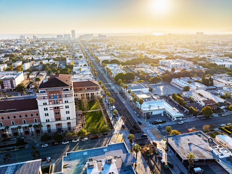More Photos Of , Santa Monica General Retail For Sale