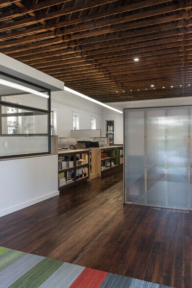 More Photos Of 889 Wylie St SE, Atlanta Loft Creative Space For Lease