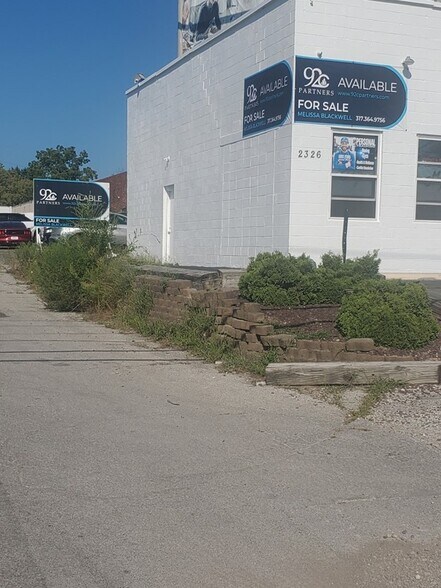 More Photos Of 2324-2326 E 44th St, Indianapolis Warehouse For Lease