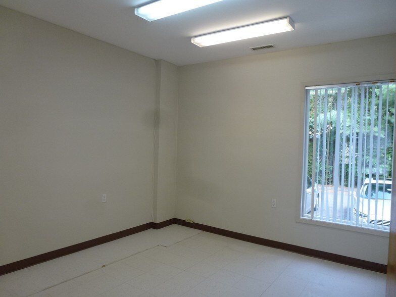 More Photos Of 99-113 Route 303, Tappan Office For Lease
