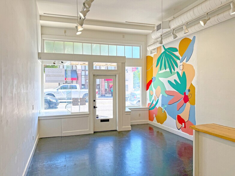 More Photos Of 2950 College Ave, Berkeley Storefront For Lease