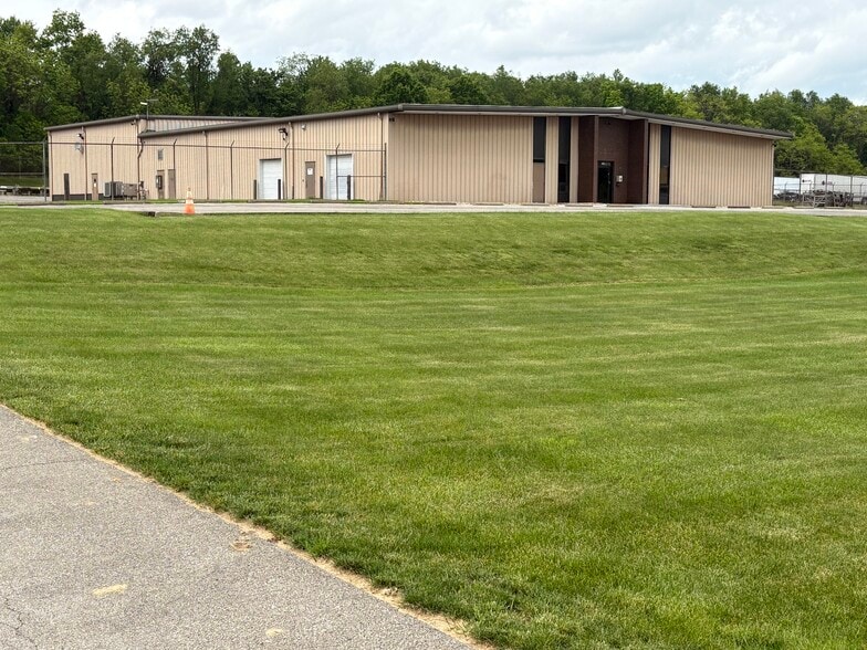 More Photos Of 160 Unionville Rd, Butler Light Distribution For Sale