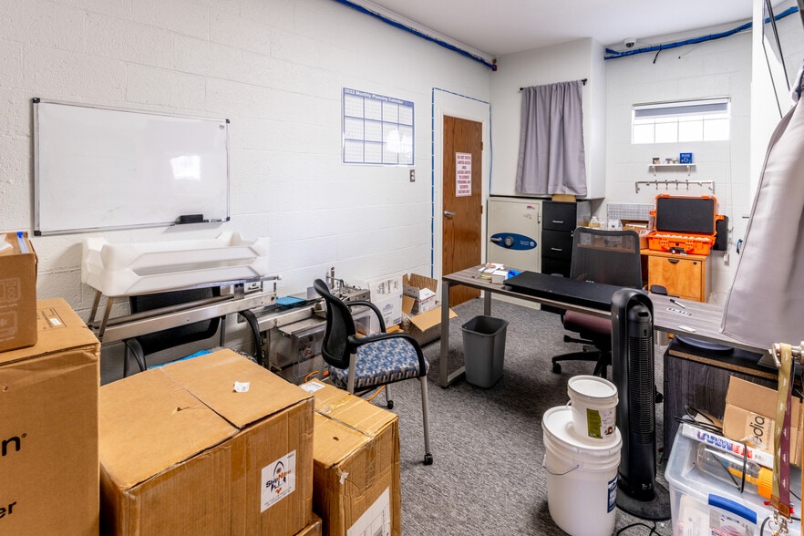 More Photos Of 711 W 8th St, Pueblo Manufacturing For Sale