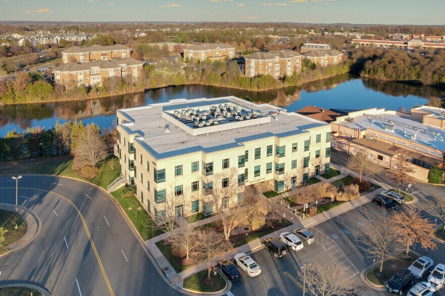 More Photos Of 46090 Lake Center Plz, Sterling Medical For Lease