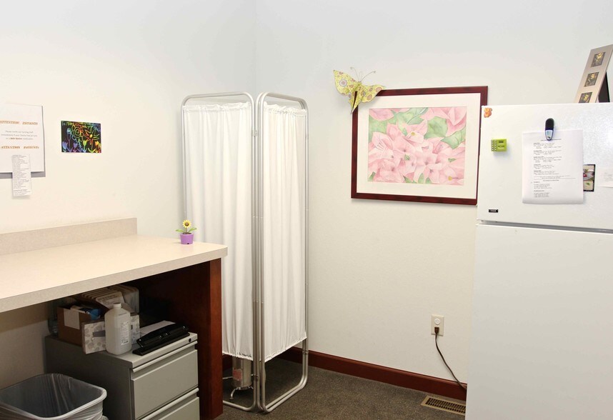 More Photos Of 5923 Renaissance Pl, Toledo Office For Lease