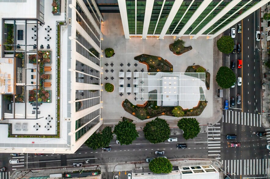 More Photos Of 110 E 9th St, Los Angeles Office For Sale