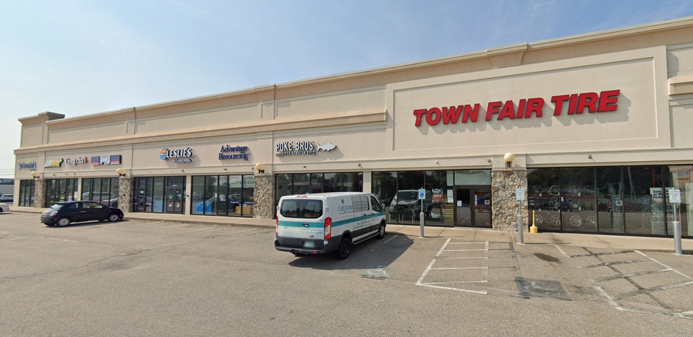 More Photos Of 40 Sockanosset Cross Rd, Cranston Unknown For Lease