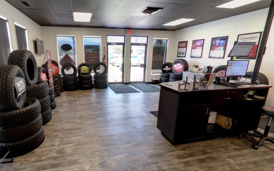 More Photos Of 3806-3820 E Pikes Peak Ave, Colorado Springs Freestanding For Sale