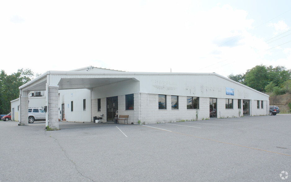 Primary Photo Of 9492 William Penn Hwy, Huntingdon Auto Dealership For Lease