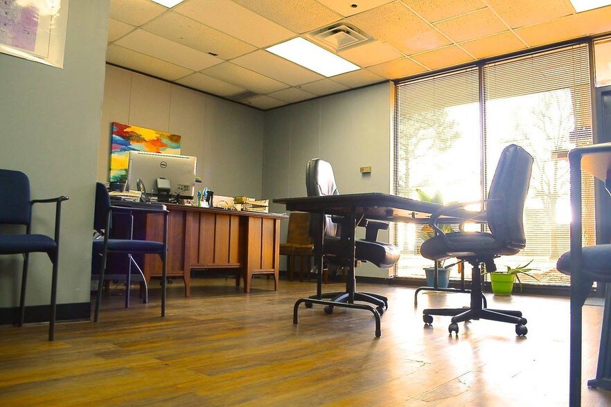 More Photos Of 3035 Directors Row, Memphis Loft Creative Space For Lease