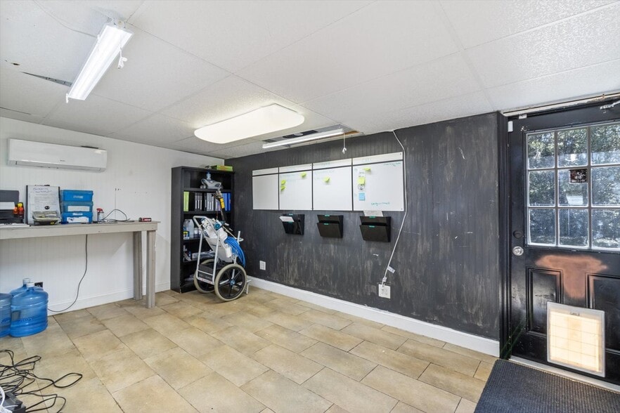 More Photos Of 7630 W Dunnellon Rd, Dunnellon Office For Sale