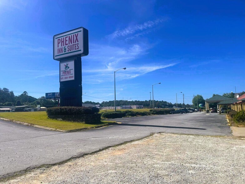 More Photos Of 1700 US-280, Phenix City Hotel For Sale