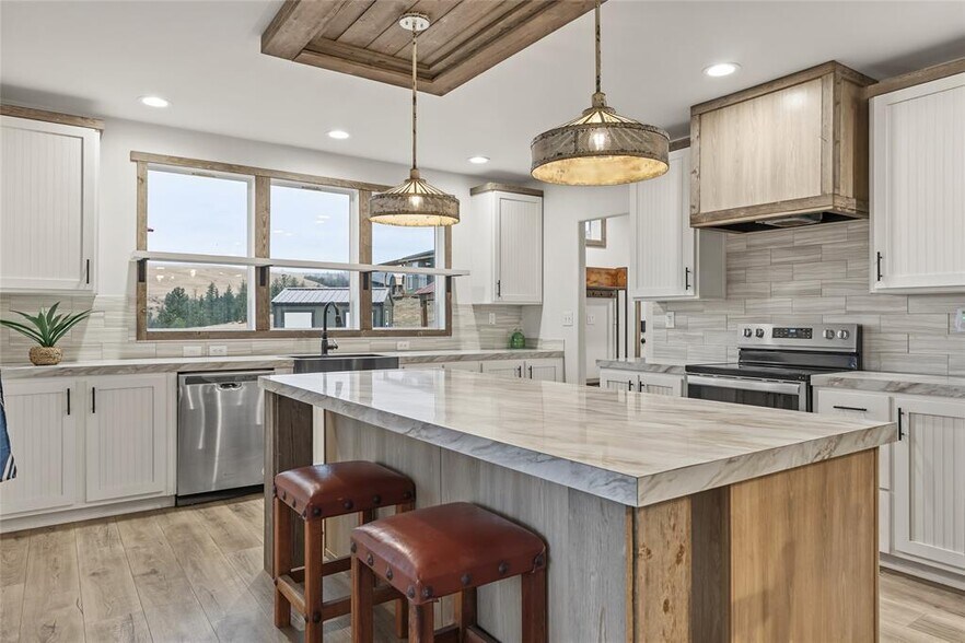 More Photos Of 7000 Browns Meadow Rd, Niarada Multifamily For Sale