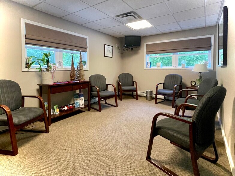 More Photos Of 183 Genesee St, Auburn Medical For Sale