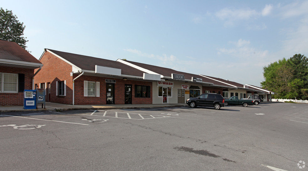 Primary Photo Of 11341-11361 Robinwood Dr, Hagerstown Unknown For Lease