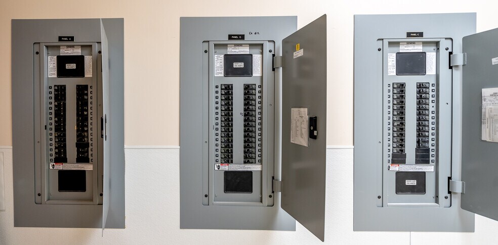 More Photos Of 2012 Industrial Pky, Aberdeen Medical For Sale