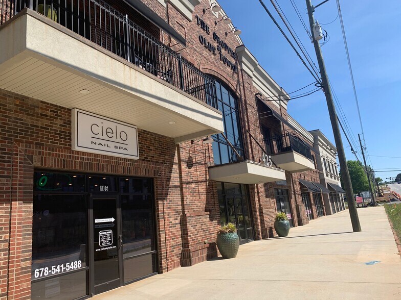 More Photos Of 425 Buford Hwy, Suwanee Storefront Retail Office For Lease