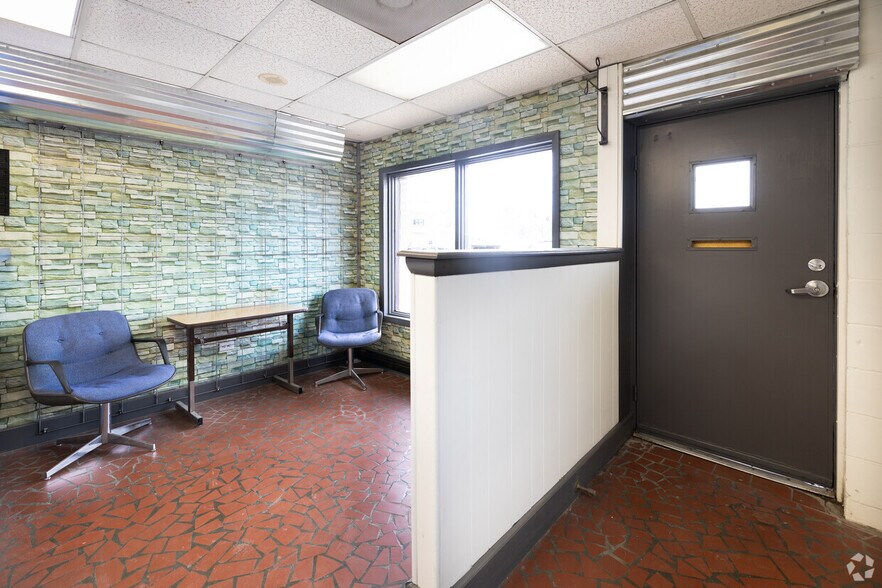 More Photos Of 5018 Euclid Rd, Virginia Beach Service For Lease