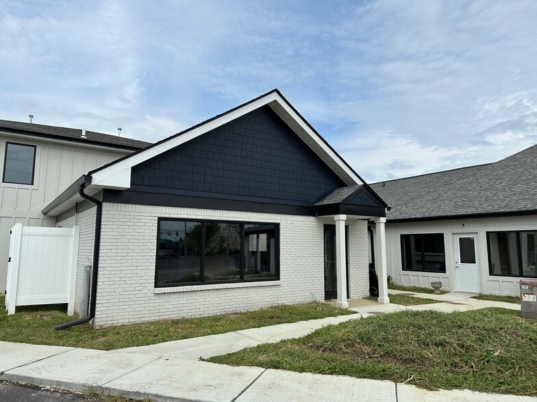 More Photos Of 7730 US Highway 42, Florence Unknown For Lease