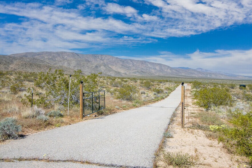 More Photos Of 50636 Golden Ray Rd, Johnson Valley Religious Facility For Sale