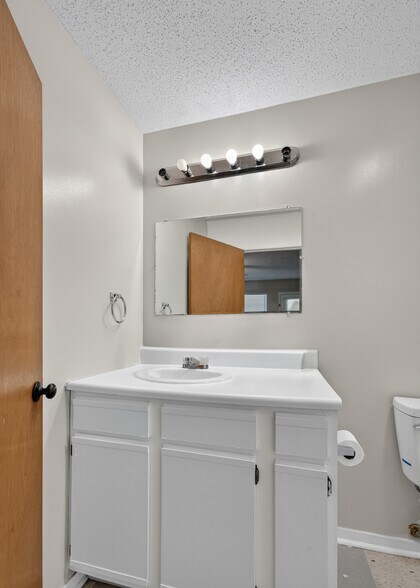 More Photos Of 505 Bub Hayner Rd, Karnack Apartments For Sale