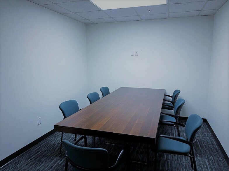 More Photos Of 12425 28th St N, Saint Petersburg Office For Lease