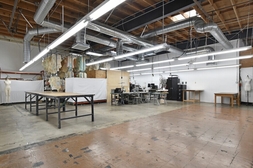 More Photos Of 1738-1740 Cordova St, Los Angeles Showroom For Lease