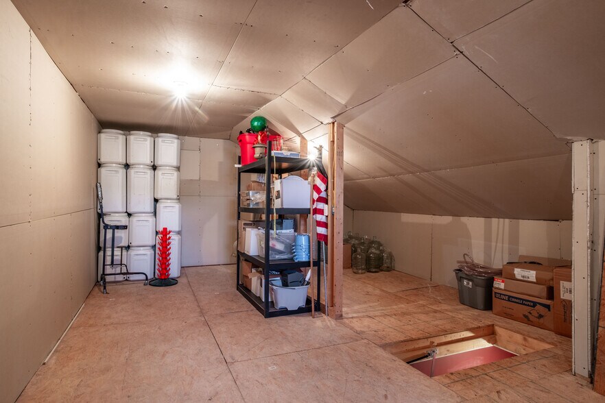 More Photos Of 913 N Bridge St, Elkin General Retail For Sale