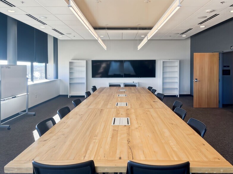 More Photos Of 7800 Discovery Dr, Middleton Coworking Space