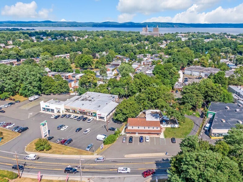 More Photos Of 234 Route 9w, Haverstraw Medical For Lease